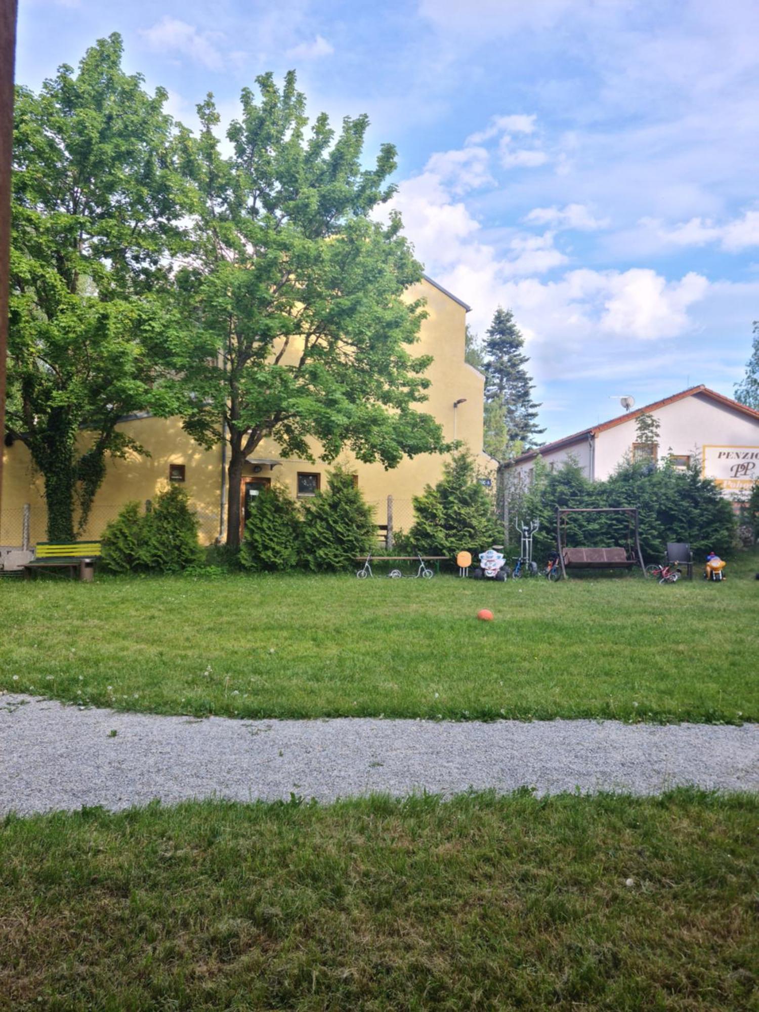 Penzion Vysehrad Nonstop Cesky Krumlov Ruang foto