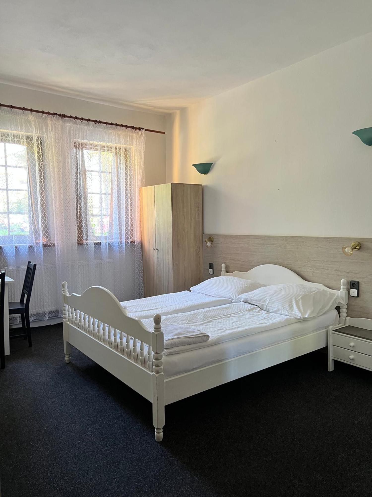 Penzion Vysehrad Nonstop Cesky Krumlov Bagian luar foto